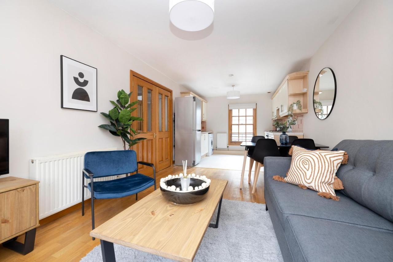 Joivy Bright And Cosy Flat Near The Scotland Gallery Edinburgh Exterior photo