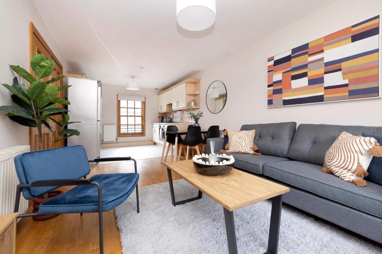 Joivy Bright And Cosy Flat Near The Scotland Gallery Edinburgh Exterior photo